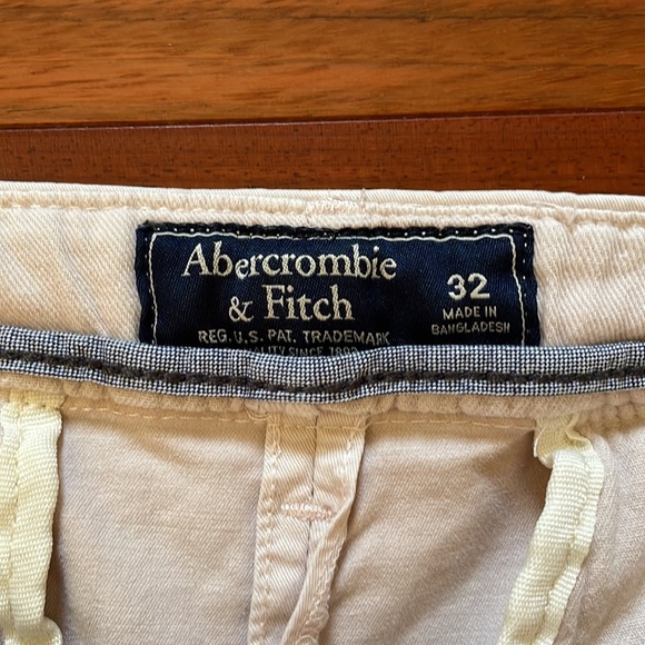 Abercrombie & Fitch Shorts - Picture 3 of 3